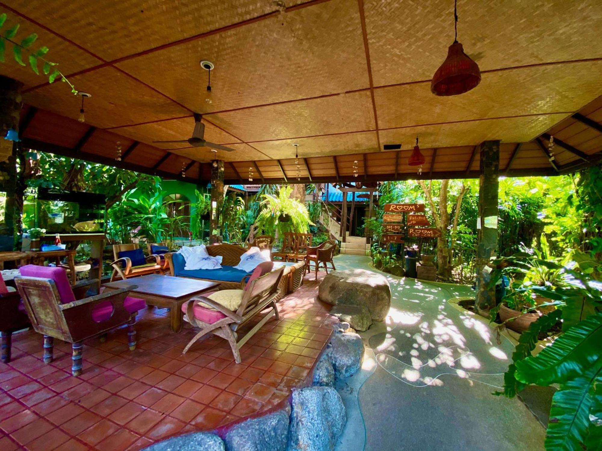 Shanti Lodge Phuket Chalong Extérieur photo