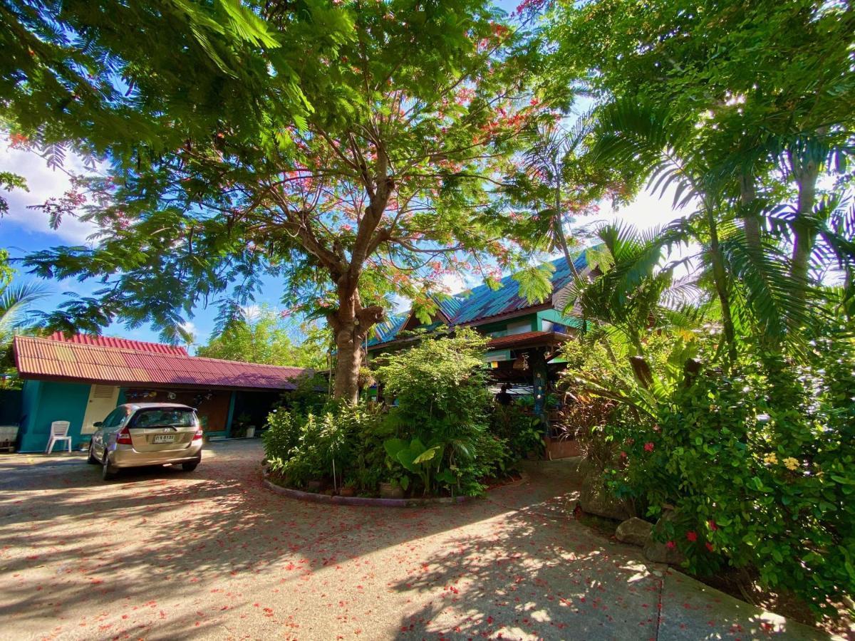 Shanti Lodge Phuket Chalong Extérieur photo